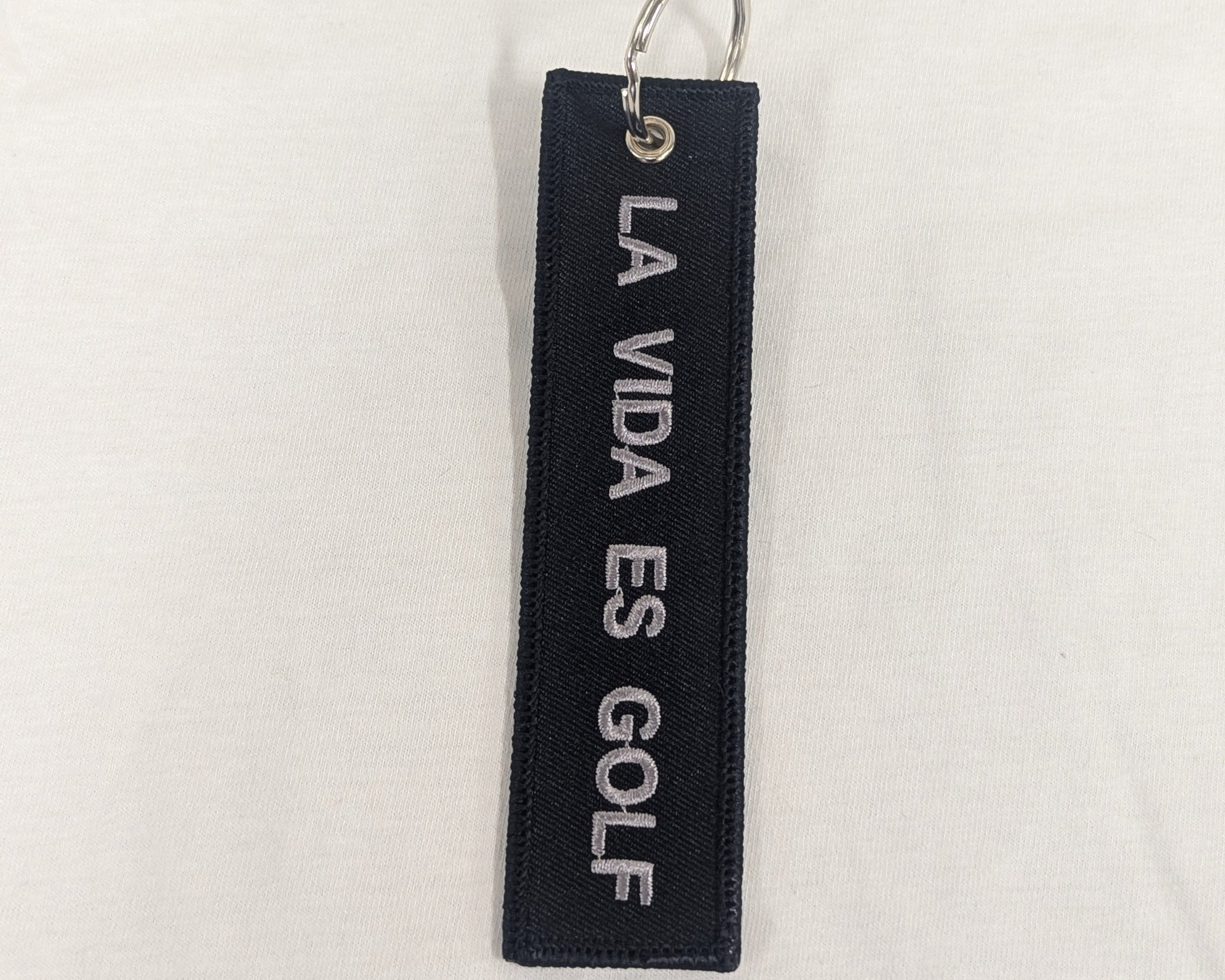 La Vida es Golf Keychain Gray